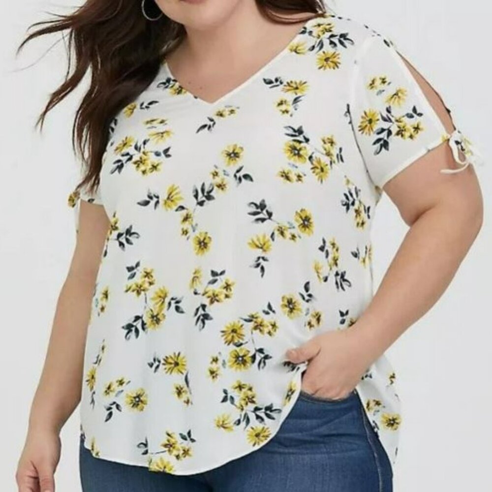 Torrid 3x White with Yellow Floral Top